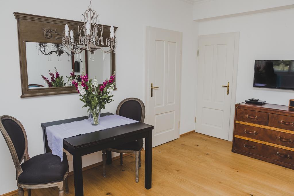 Salzburg Place To Stay Eksteriør billede