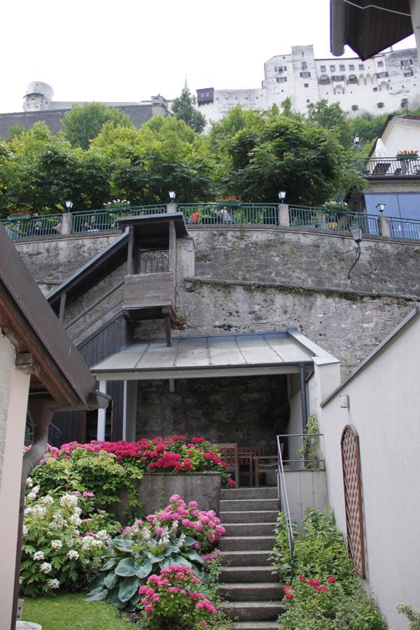 Salzburg Place To Stay Eksteriør billede